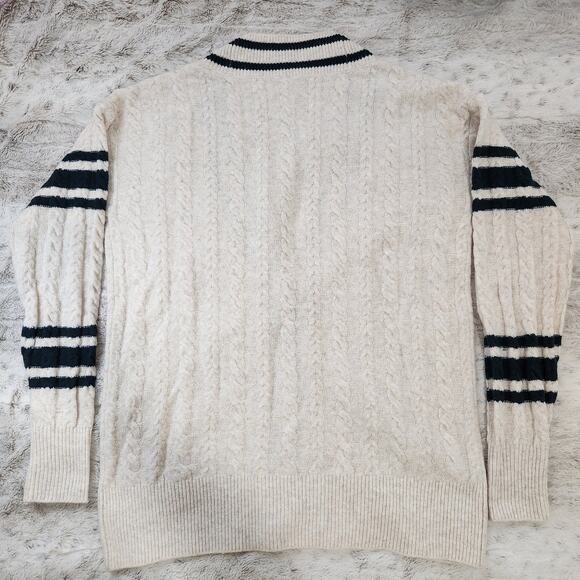 Victoria's Secret PINK White and Green Oversized Cable Sweater Cardigan Size XS - Picture 3 of 7